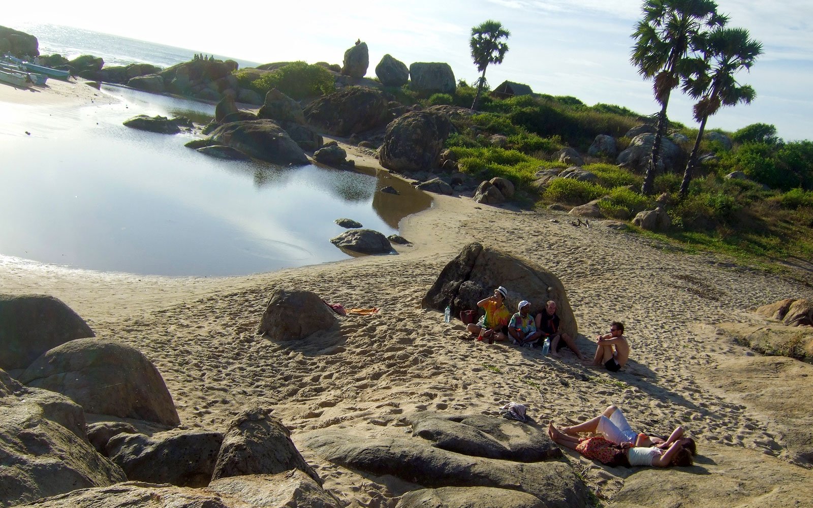 pottuvil-point-beach